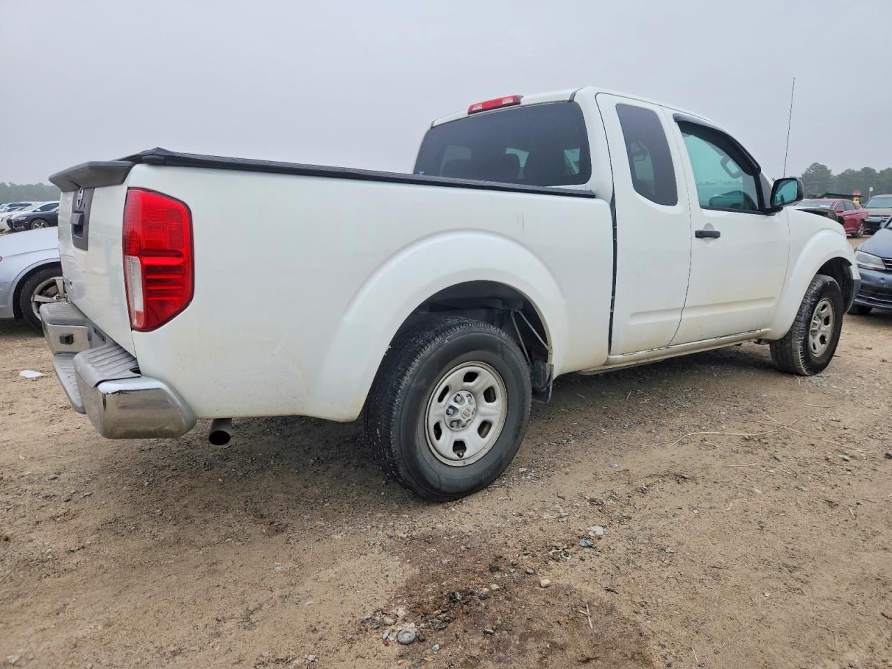 2016 Nissan Frontier s