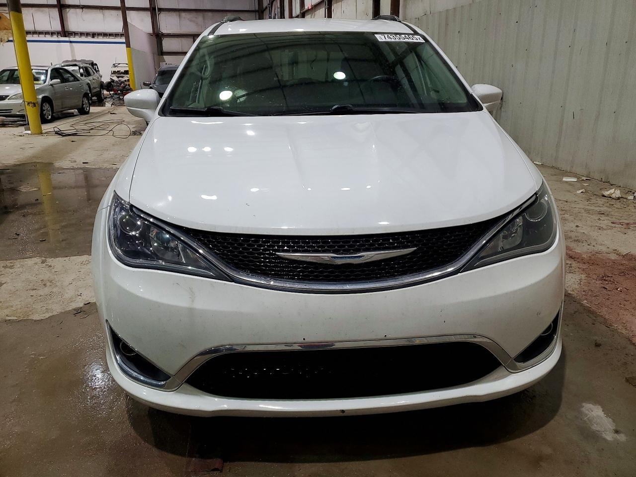 2018 Chrysler Pacifica Touring l