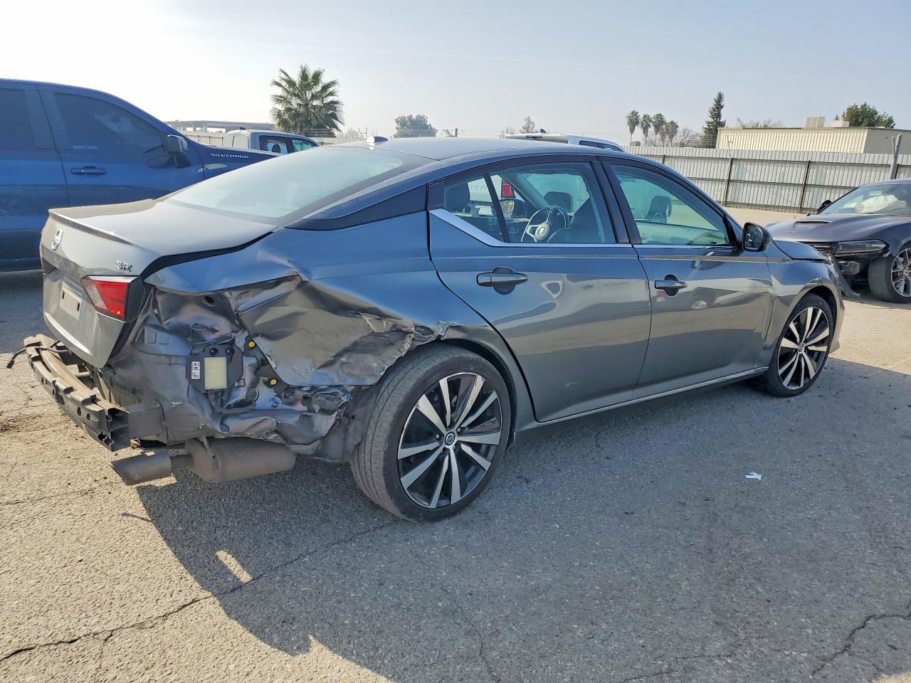 2022 Niss Altima 2.5