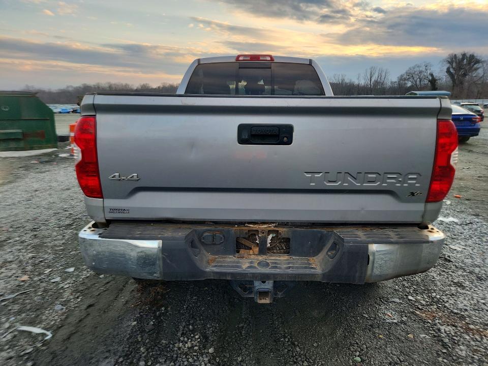 2017 Toyota Tundra Double cab SR5