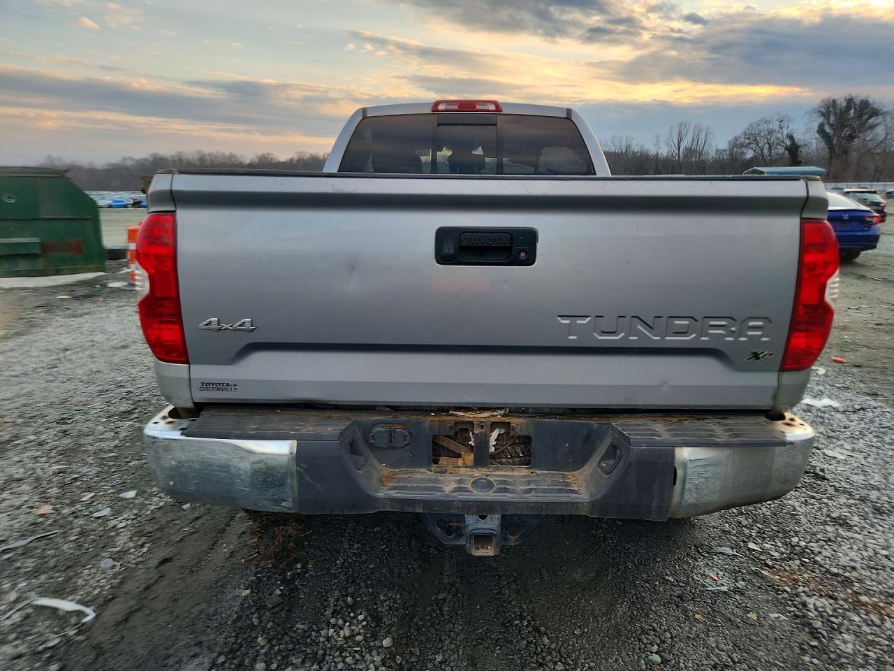 2017 Toyota Tundra Double Cab SR5