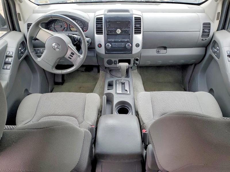 2012 Nissan Frontier s