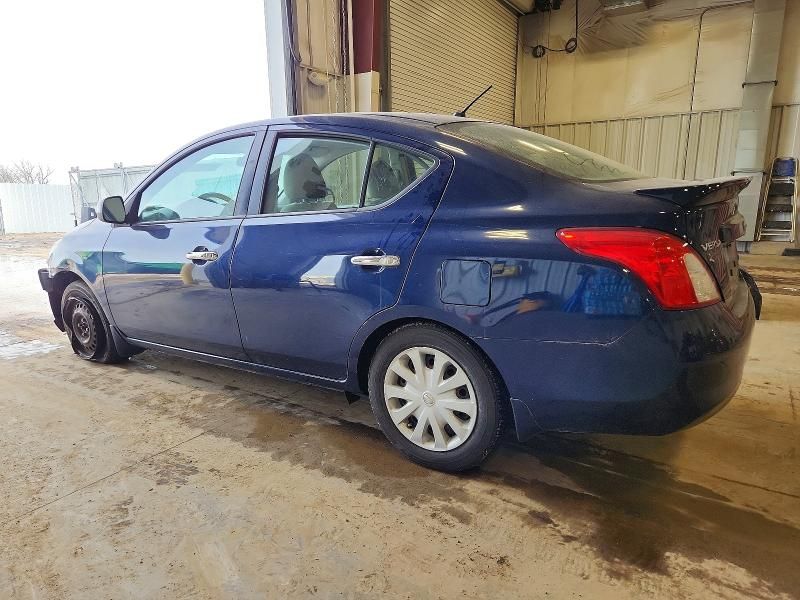 2013 Nissan Versa s