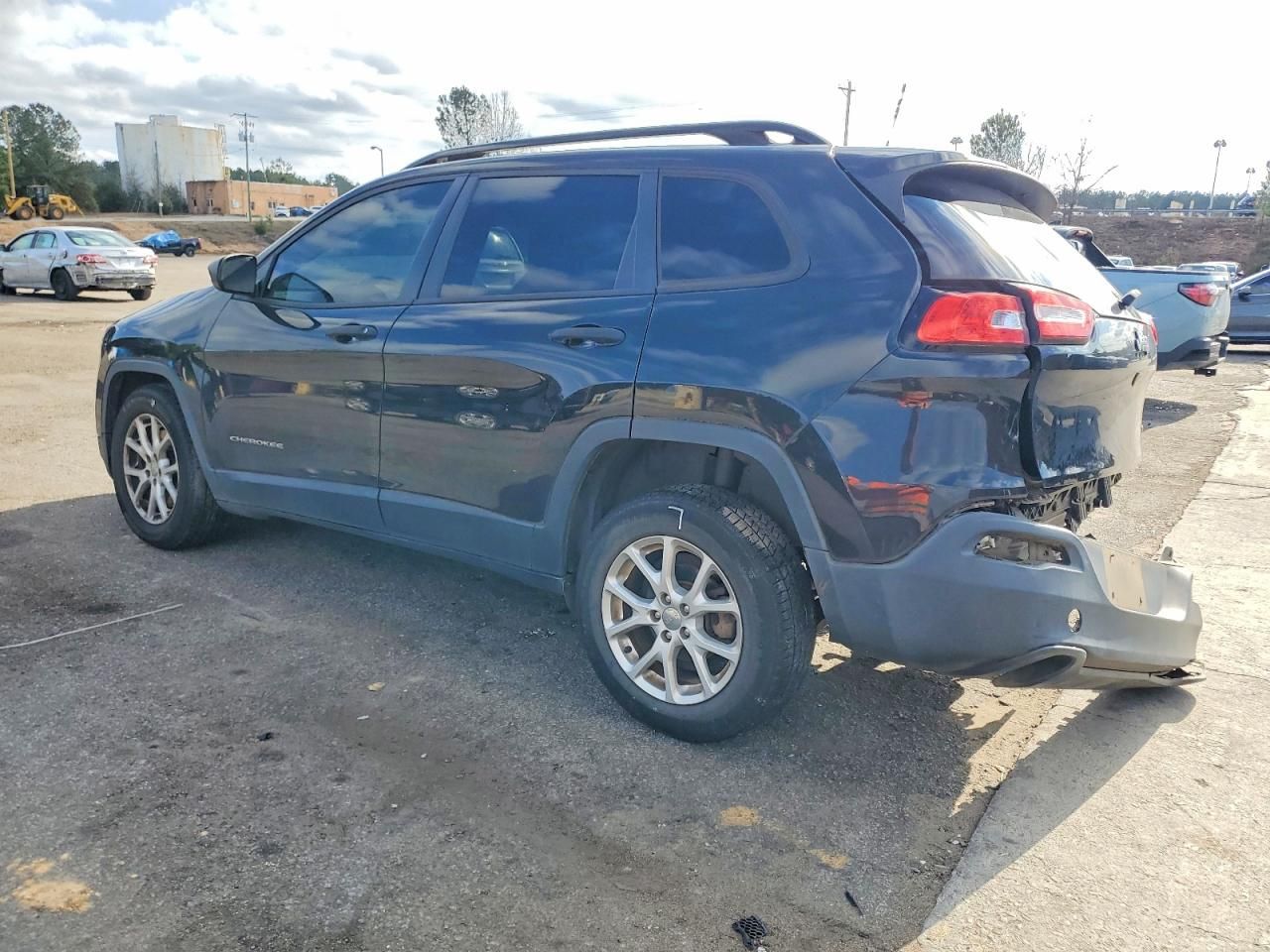 2016 Jeep Cherokee Sport