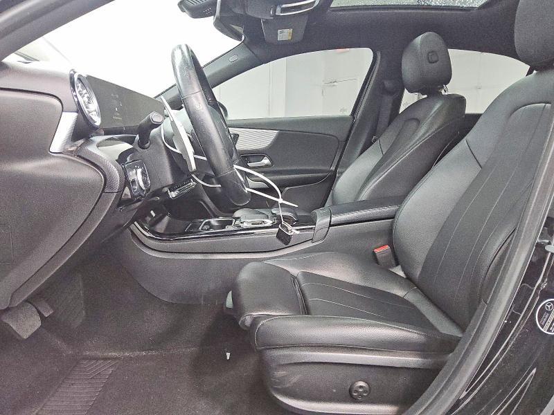 2019 Mercedes-Benz A 220