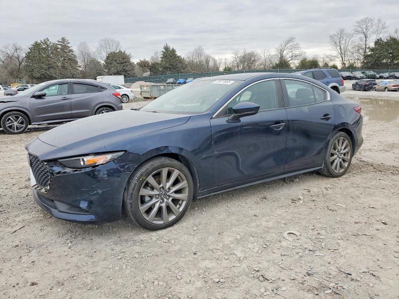 2023 Mazda 3 Select