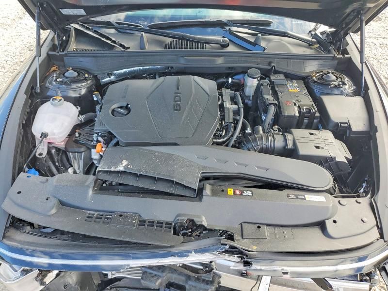 2025 Hyundai Sonata se