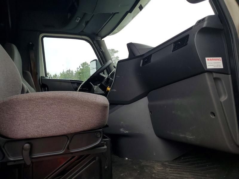 2019 International Lt625 Semi Truck