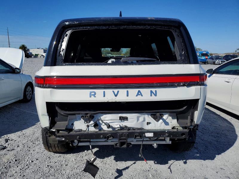 2023 Rivian R1S Adventure