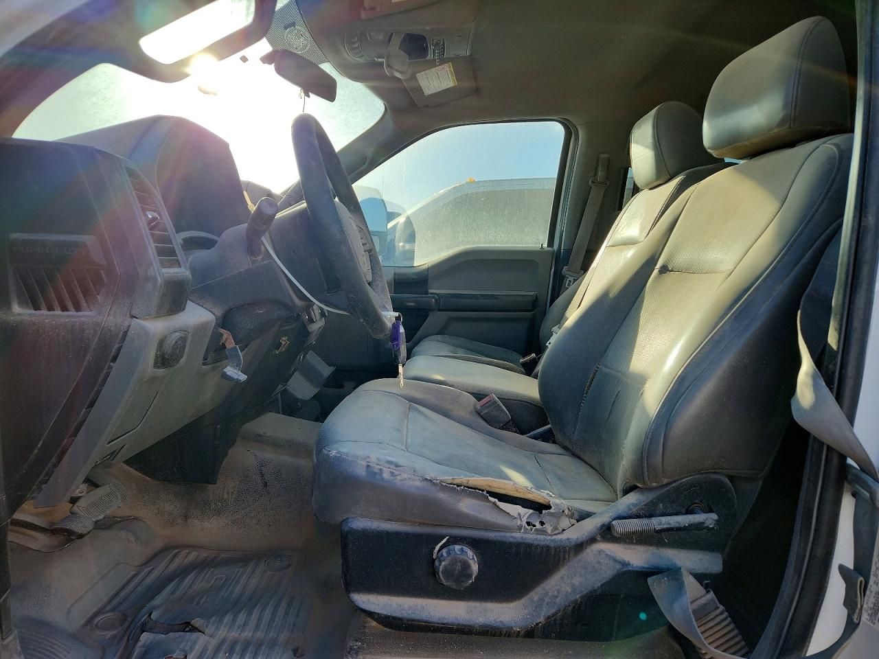 2019 Ford F250 Super Duty Flatbed Truck