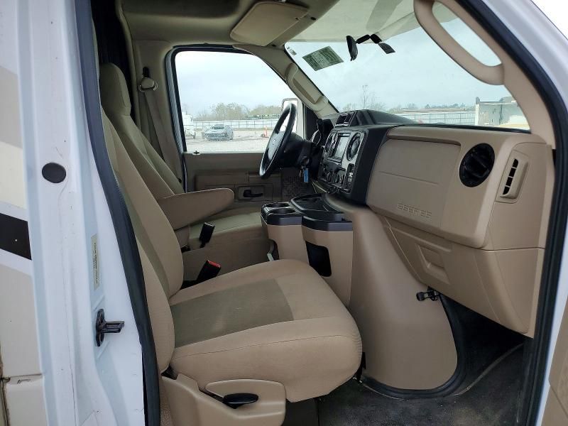 2018 Thor 2018 Ford Econoline E450 Super Duty Cutaway van