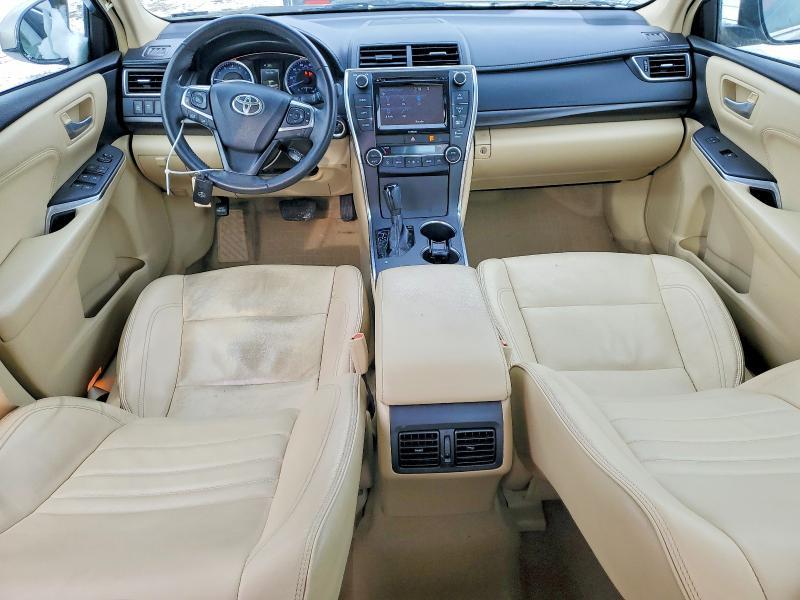 2016 Toyota Camry le