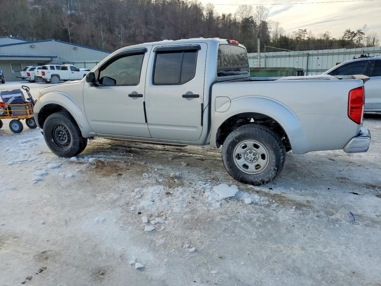 2016 Nissan Frontier s