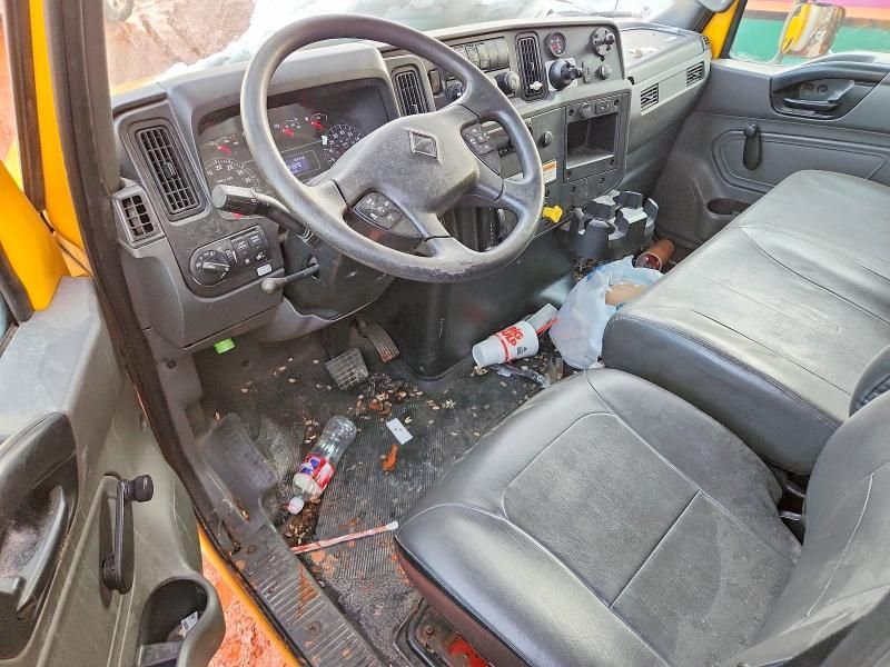 2020 International Mv607 box Truck