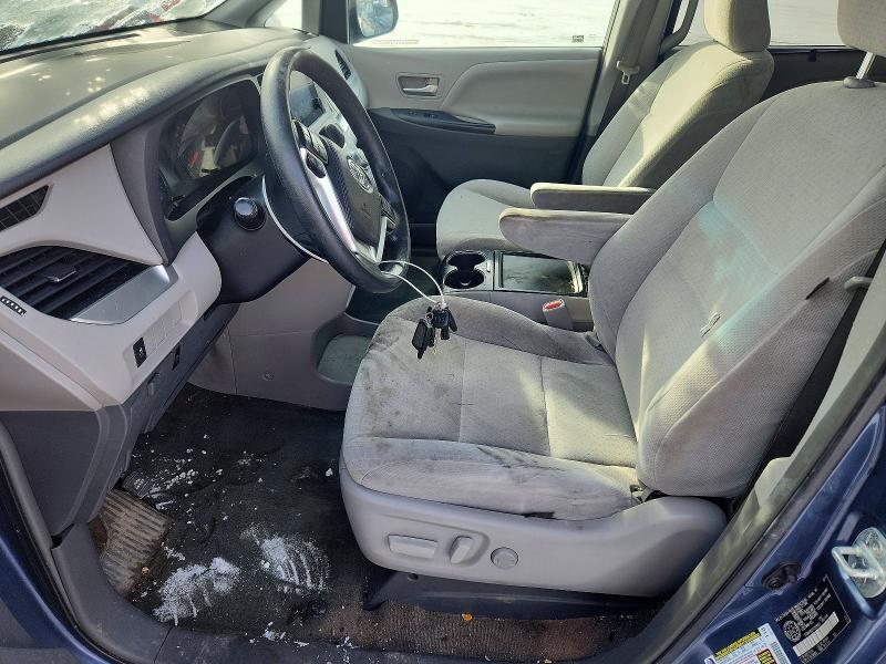 2015 Toyota Sienna le
