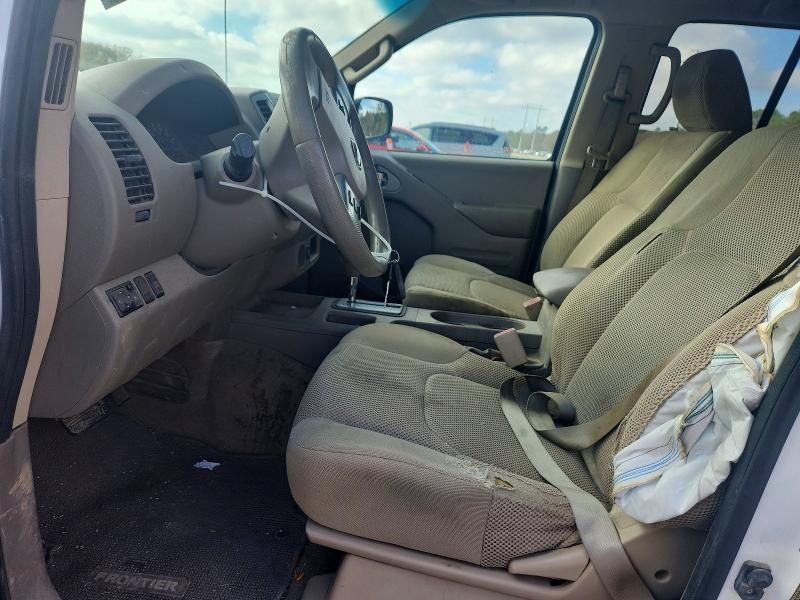 2015 Nissan Frontier s