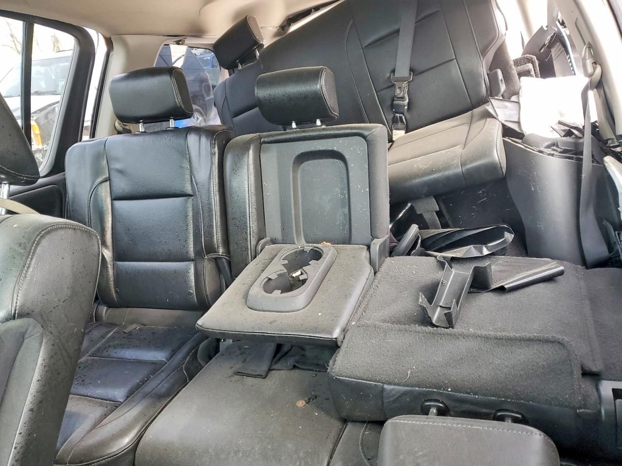 2011 Nissan Armada sv