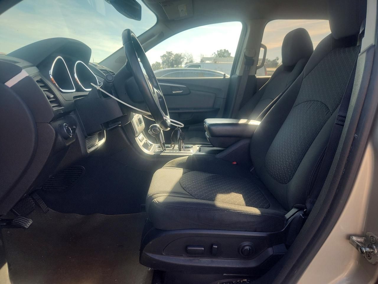 2011 Chevrolet Traverse lt