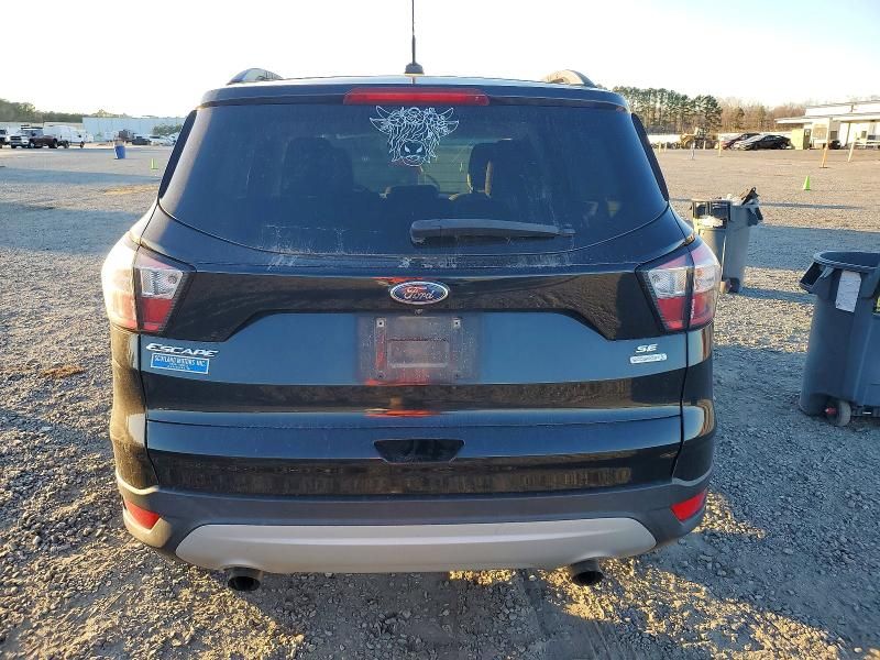 2018 Ford Escape se