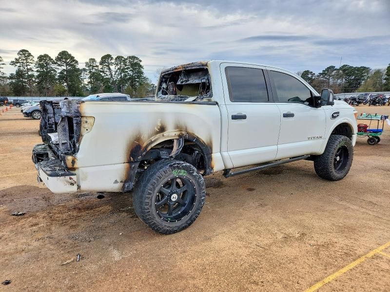 2017 Nissan Titan sv