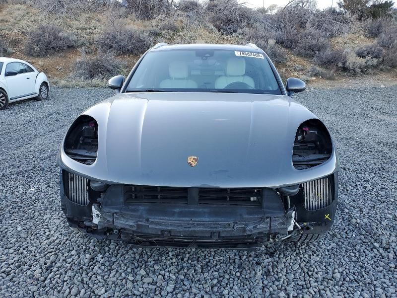 2017 Porsche Macan gts