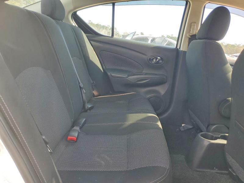 2018 Nissan Versa