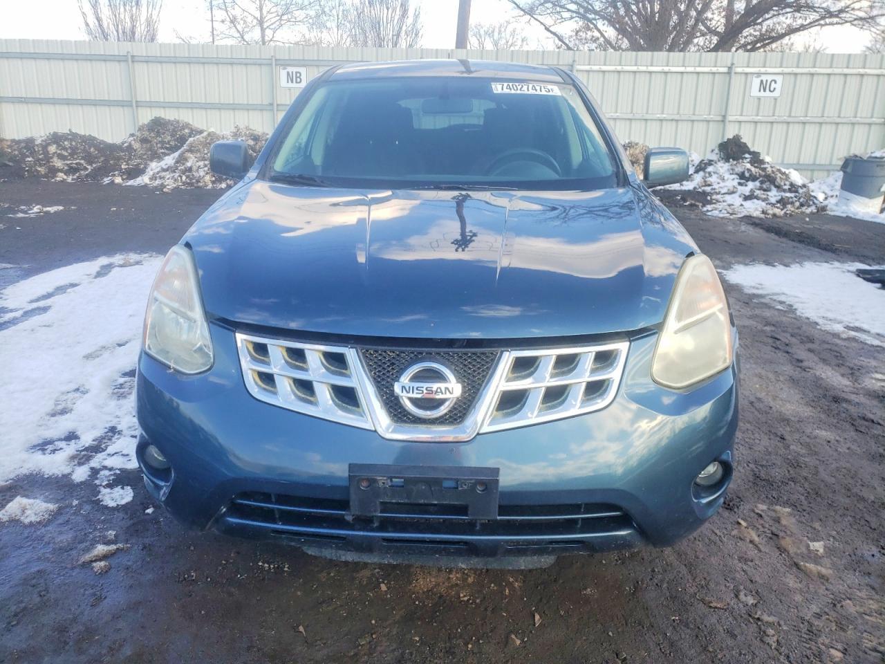 2013 Nissan Rogue s