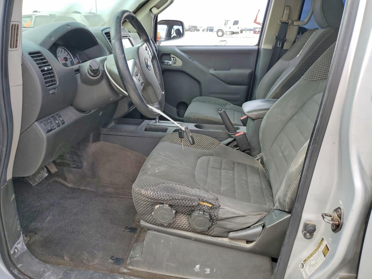 2016 Nissan Frontier S