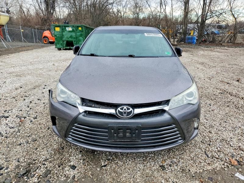 2016 Toyota Camry le