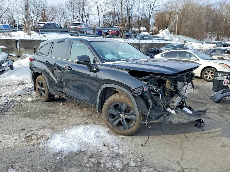 2021 Toyota Highlander xle