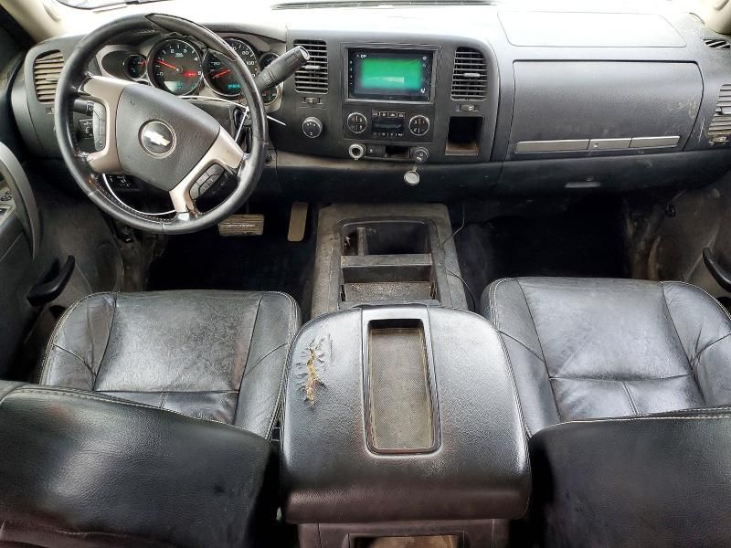 2011 Chevrolet Silverado K3500 LT