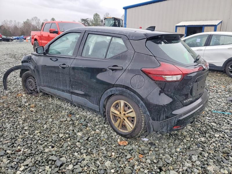 2021 Nissan Kicks s