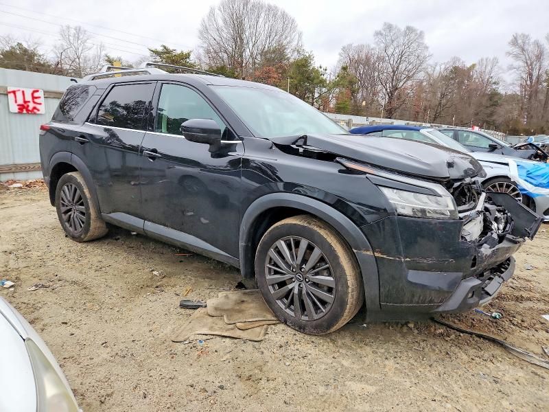 2022 Nissan Pathfinder sl