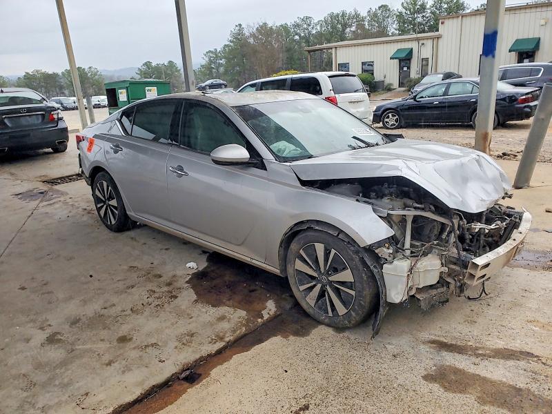2019 Nissan Altima sl