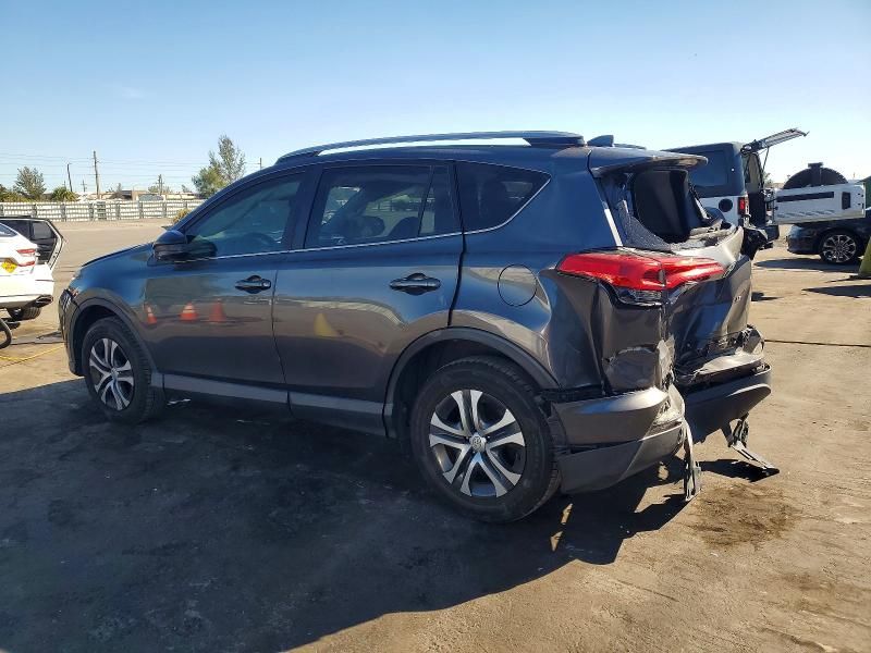 2018 Toyota Rav4 le