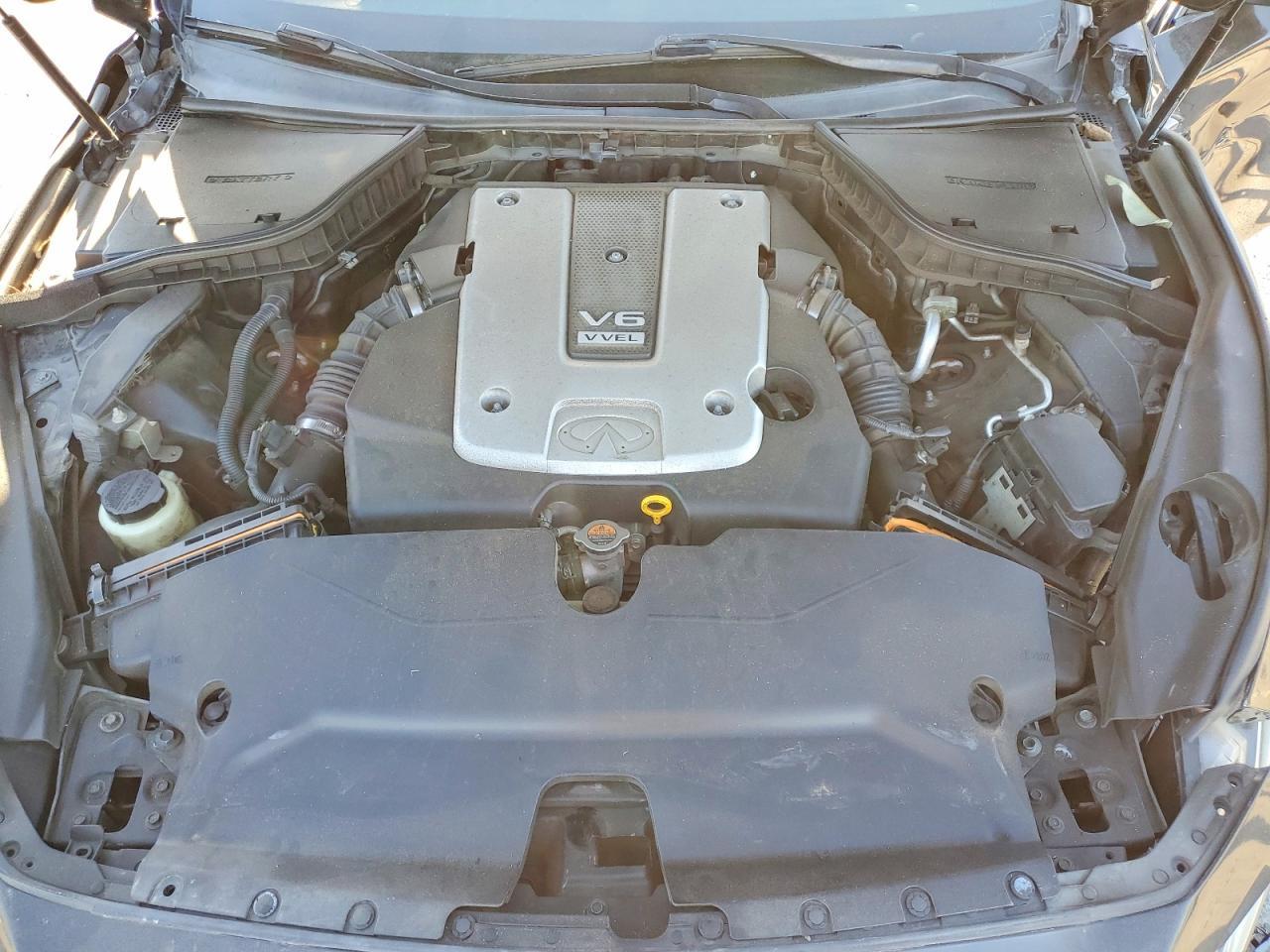 2015 Infiniti Q50 Base