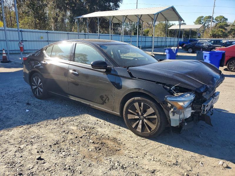 2020 Nissan Altima sl