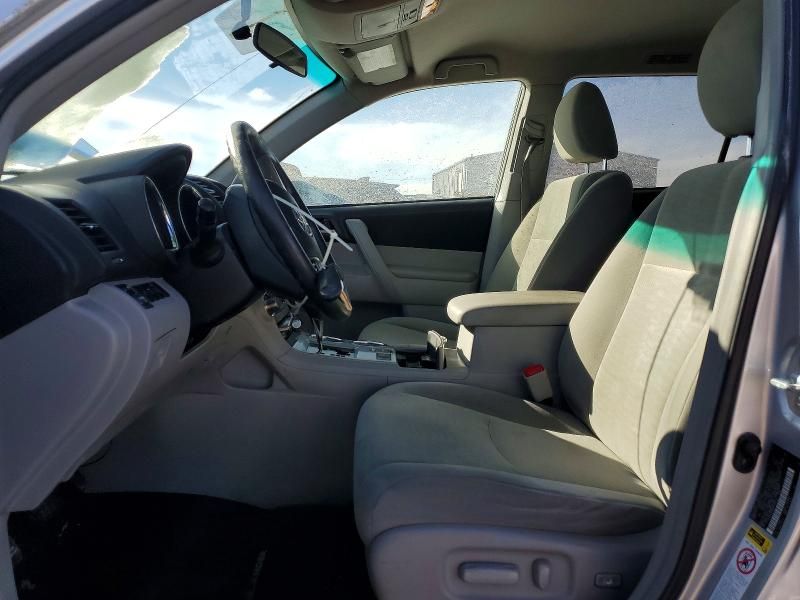 2013 Toyota Highlander Base