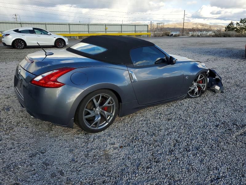 2015 Nissan 370z Base