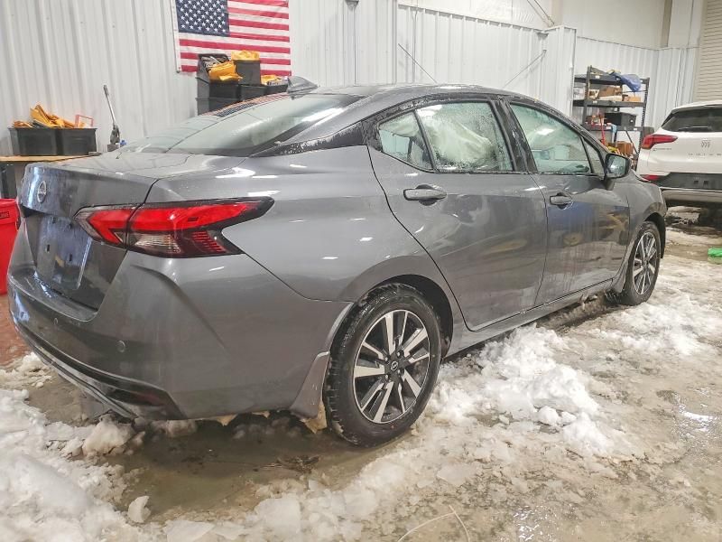 2025 Nissan Versa sv