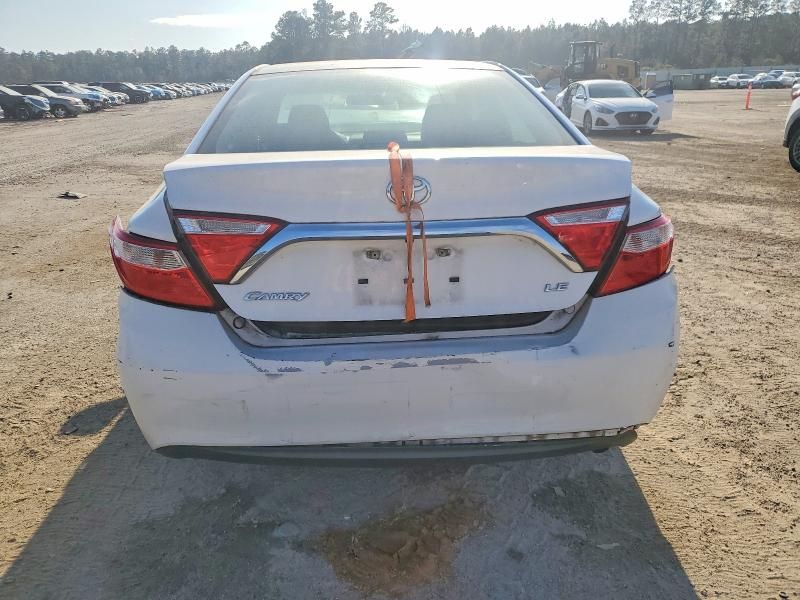 2016 Toyota Camry le