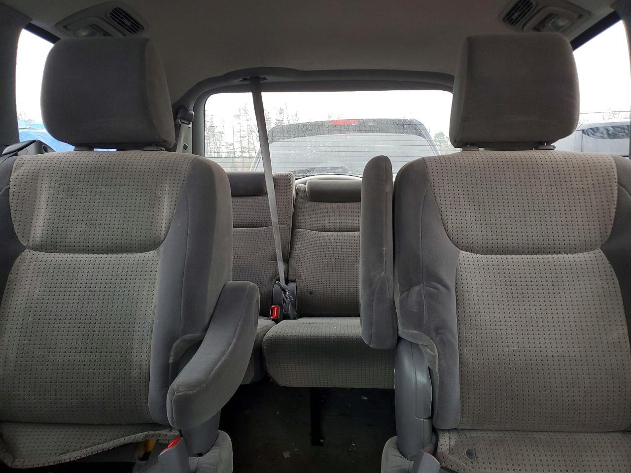 2010 Toyota Sienna ce