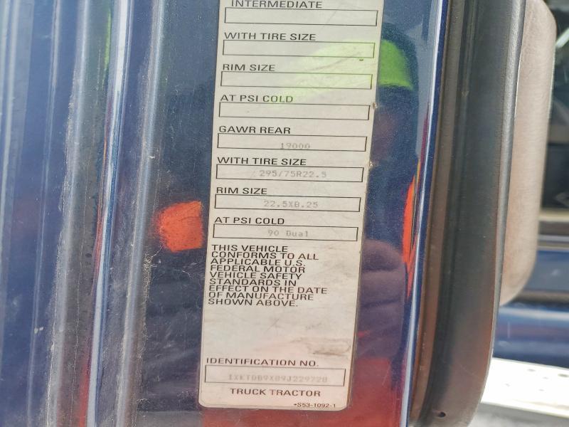 2009 Kenworth T2000 Semi Truck