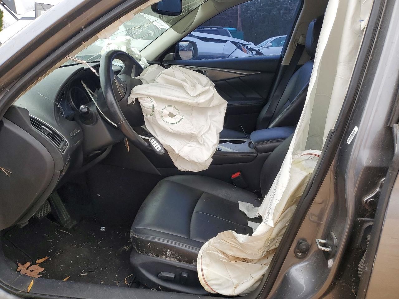 2017 Infiniti Q50 Premium