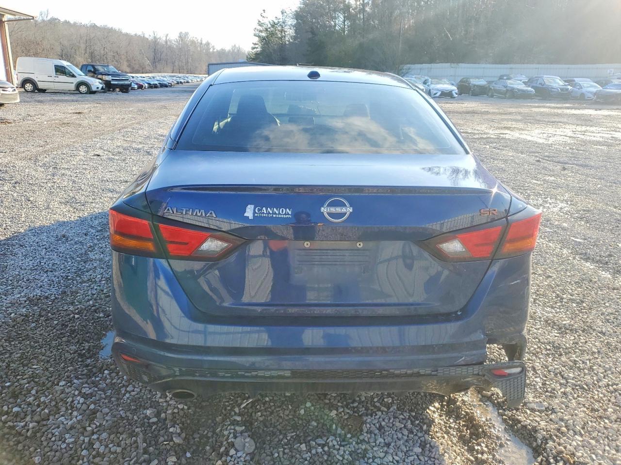 2024 Nissan Altima sr