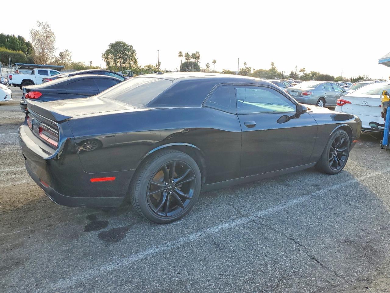 2018 Dodge Challenger sxt