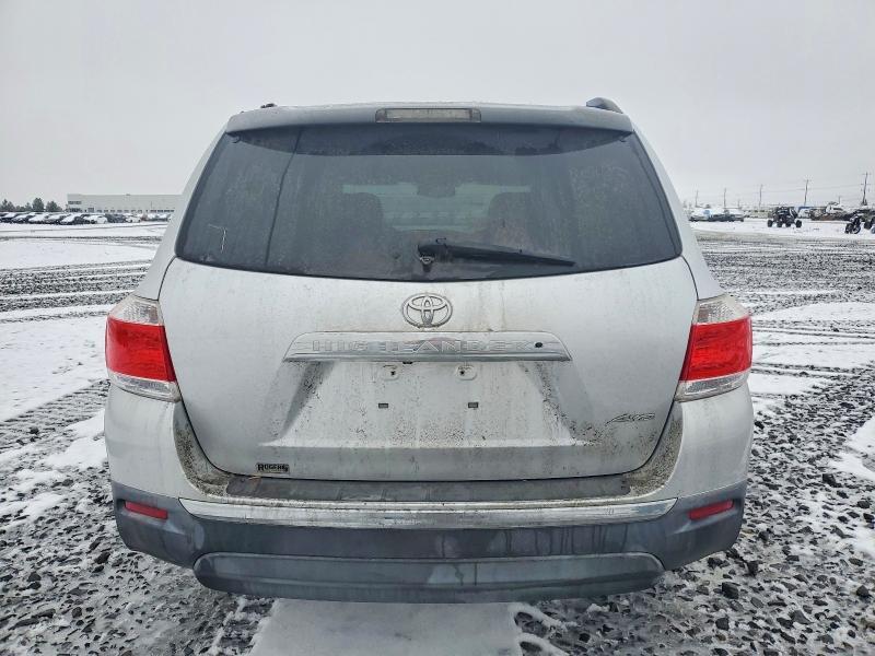 2011 Toyota Highlander se