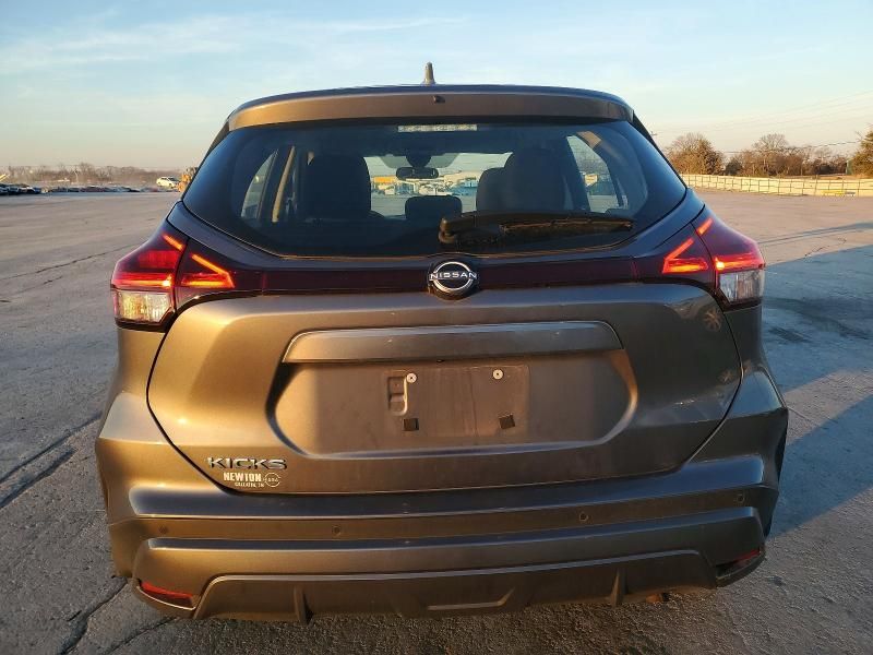 2024 Nissan Kicks s