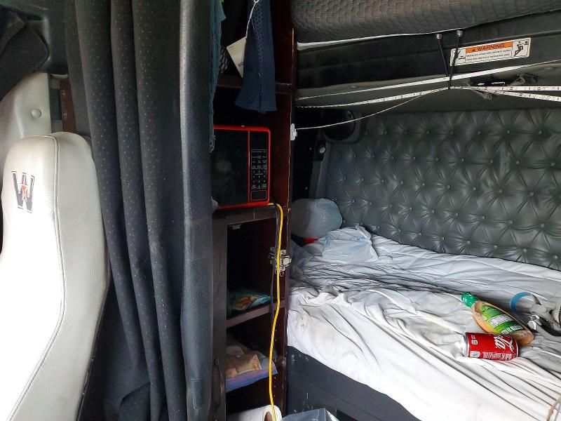 2020 Western Star Conventional 4900fa