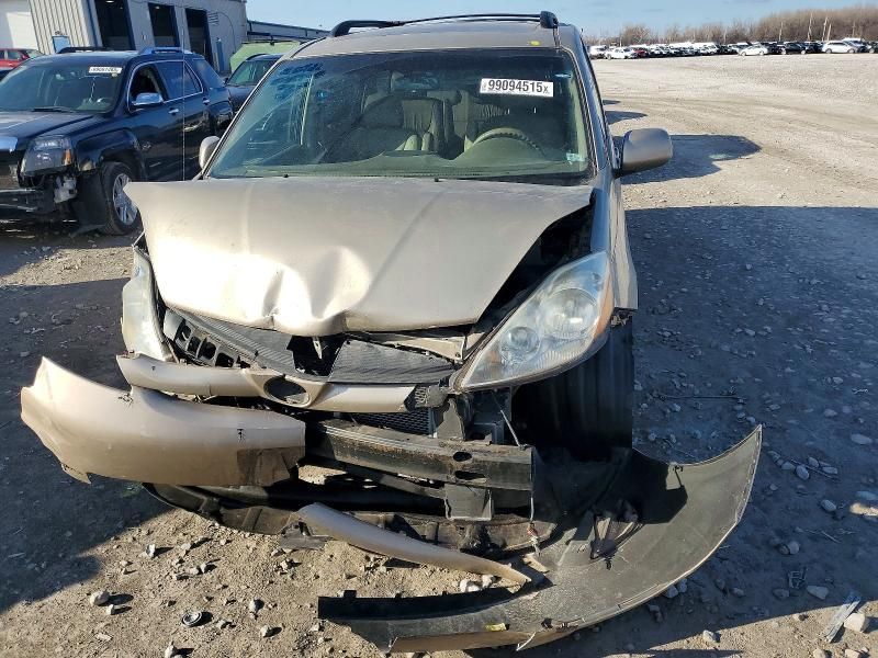 2008 Toyota Sienna xle